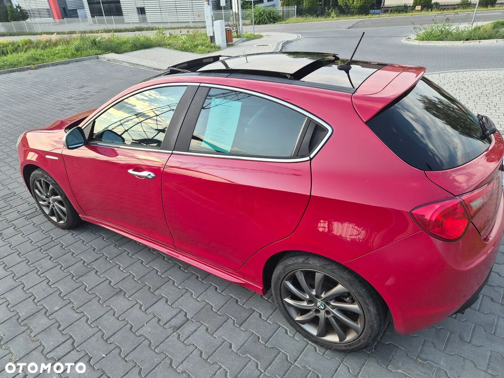 Alfa Romeo Giulietta 2.0 JTDM 16V - 8