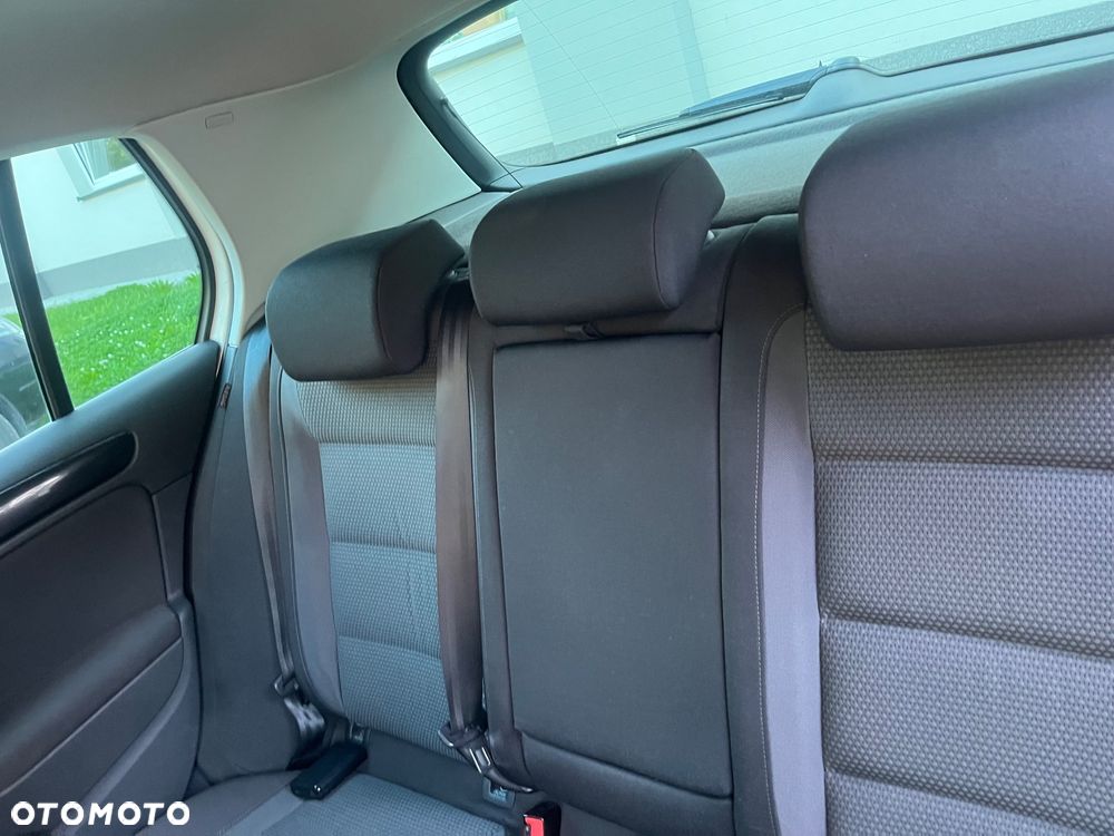 Volkswagen Golf 2.0 TDI Highline - 16