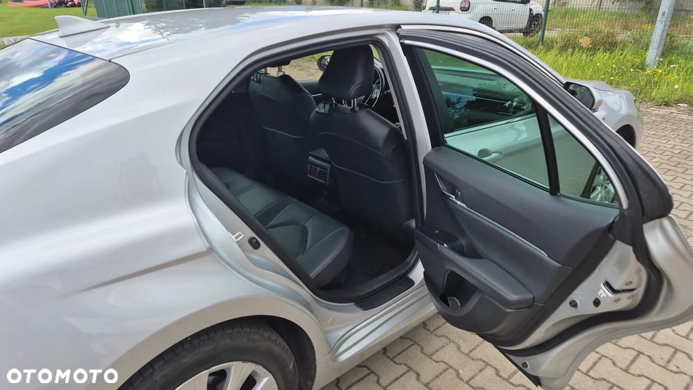 Toyota Camry 2019 photo 5