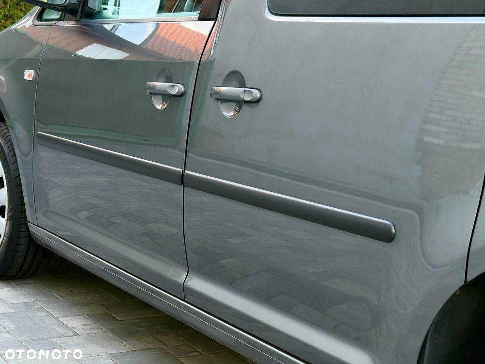 Volkswagen Caddy Comfortline - 13