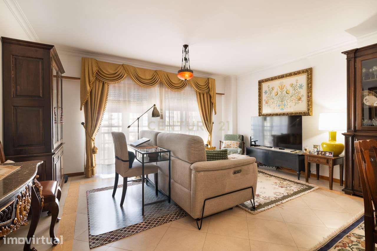 T3 NA QUINTA NOVA | ODIVELAS | 124 m² | 2 LUGARES DE GARAGEM - Grande imagem: 3/36