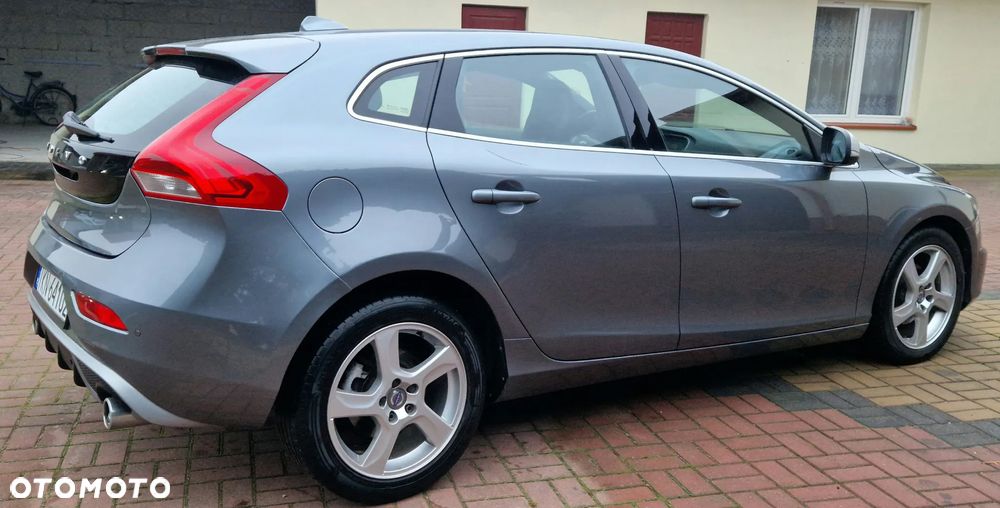 Volvo V40 D2 RDesign - 16