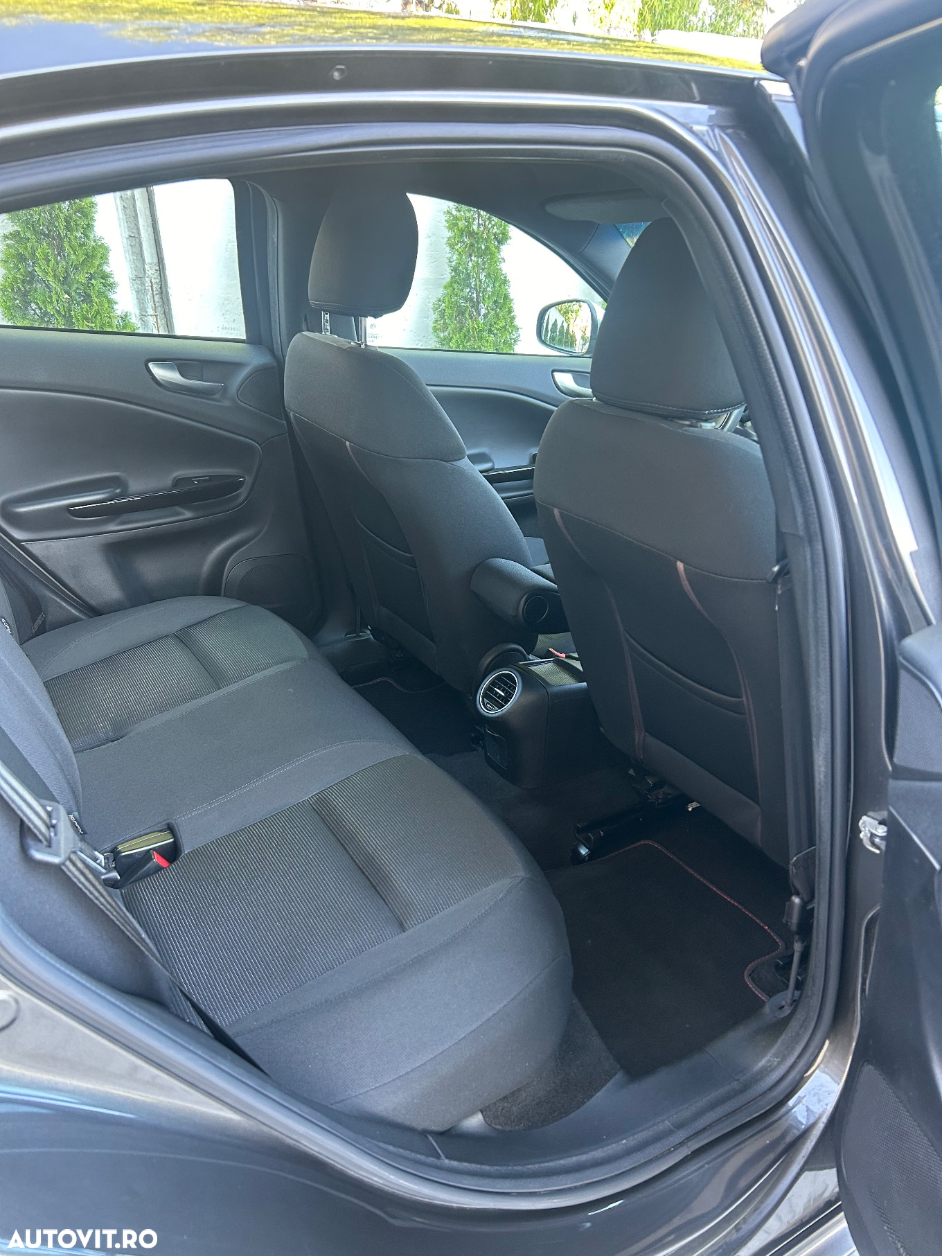 Alfa Romeo Giulietta 1.6 JTDM 16V - 8