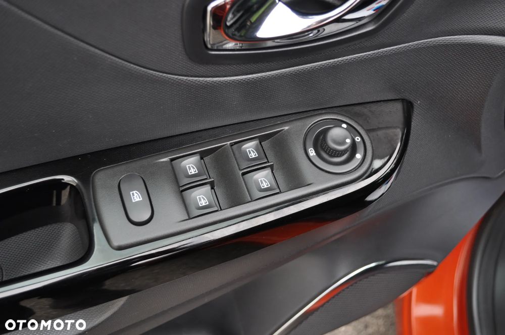 Renault Captur (ENERGY) TCe 90 INTENS - 23