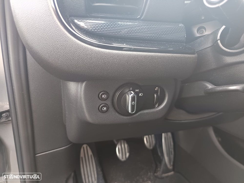 MINI Clubman One D - 17