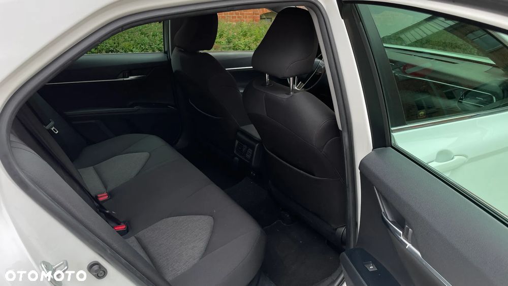 Toyota Camry 2.5 Hybrid Comfort CVT - 19