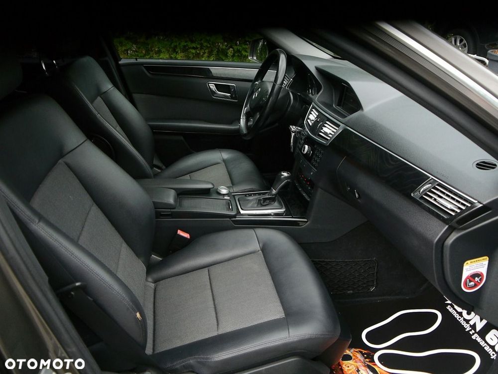 Mercedes-Benz Klasa E 200 CGI BlueEFFICIENCY 7G-TRONIC Avantgarde - 35