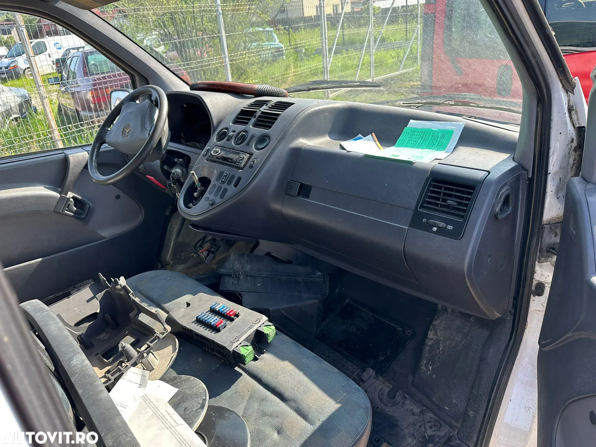 Dezmembrari Mercedes Benz Vito W638 2.2CDi - 4