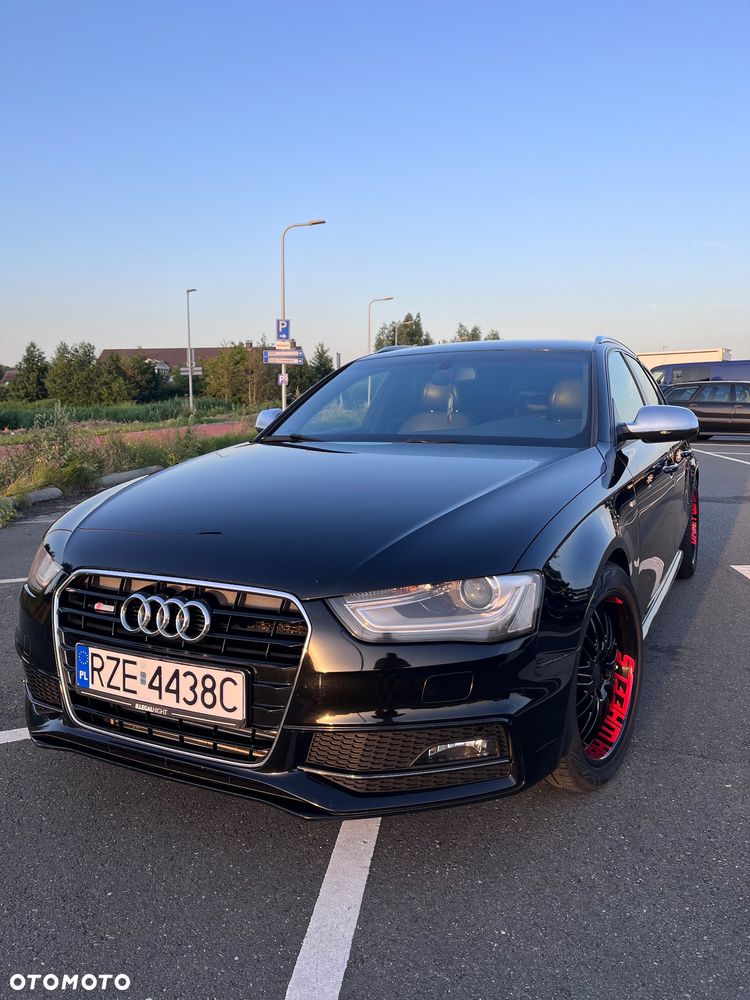 Audi A4 Avant 2.0 TDI - 8