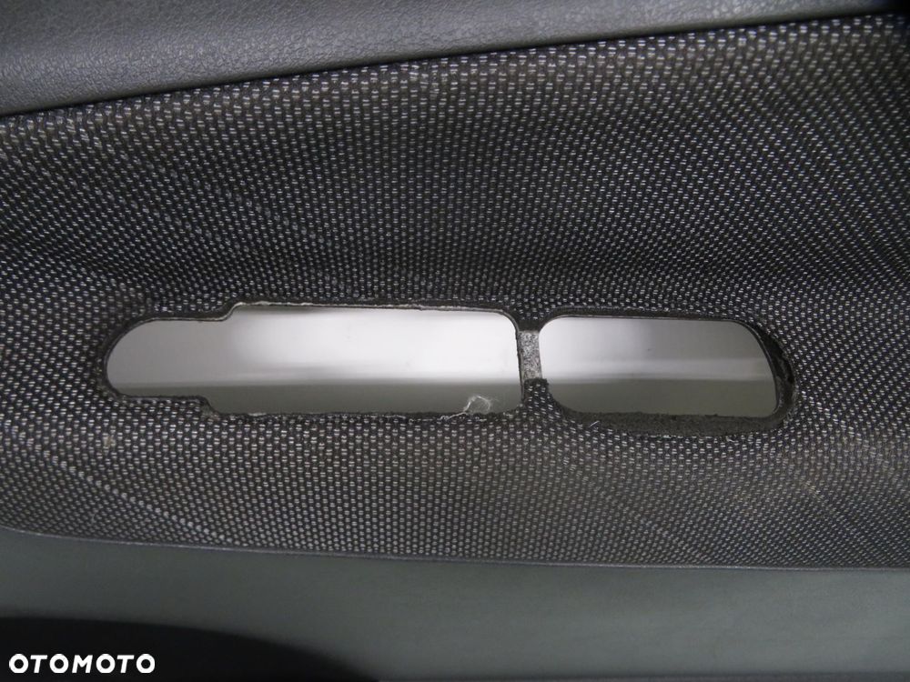 BOCZEK PRAWY PRZEDNI PEUGEOT 207 3D - 10