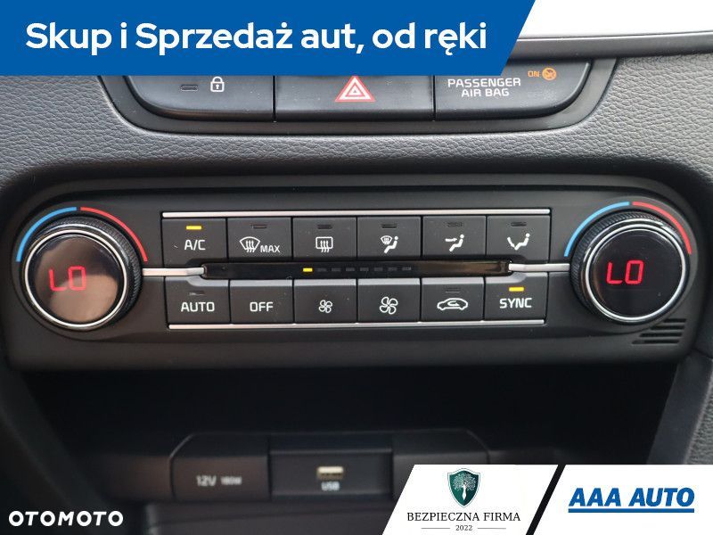 Kia Ceed - 14