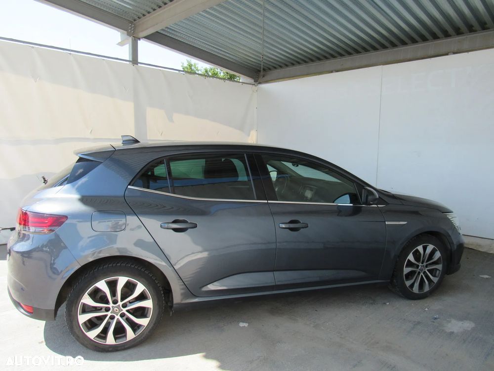 Renault Megane - 5