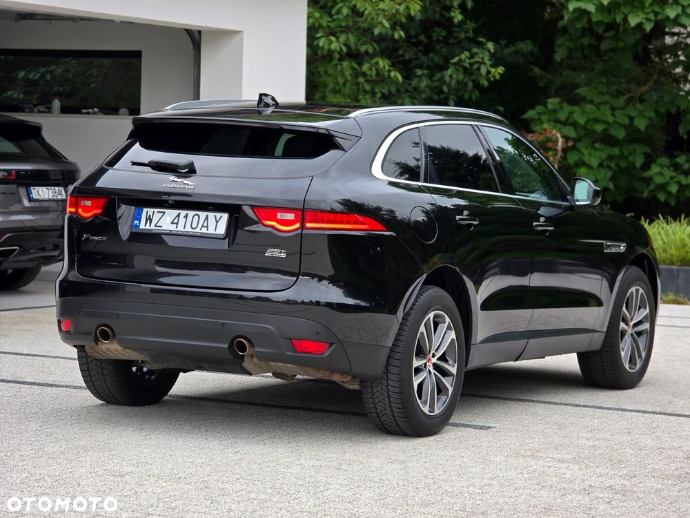 Jaguar F-Pace P250 AWD R-Dynamic Black - 9