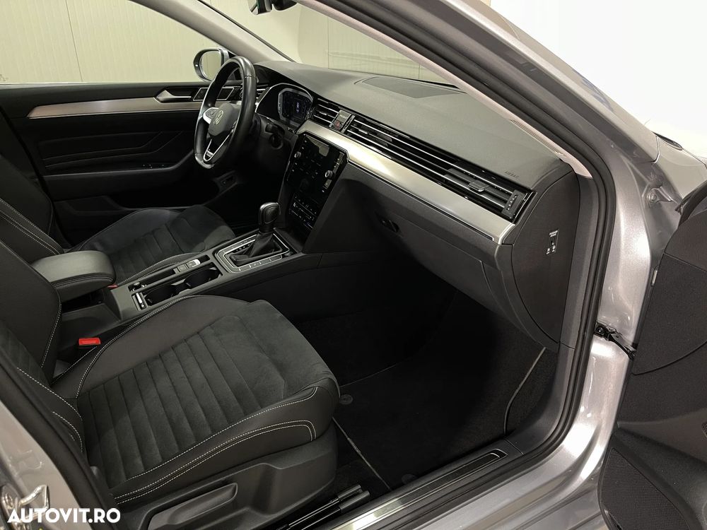 Volkswagen Passat 2.0 TDI DSG 4Mot Highline - 10