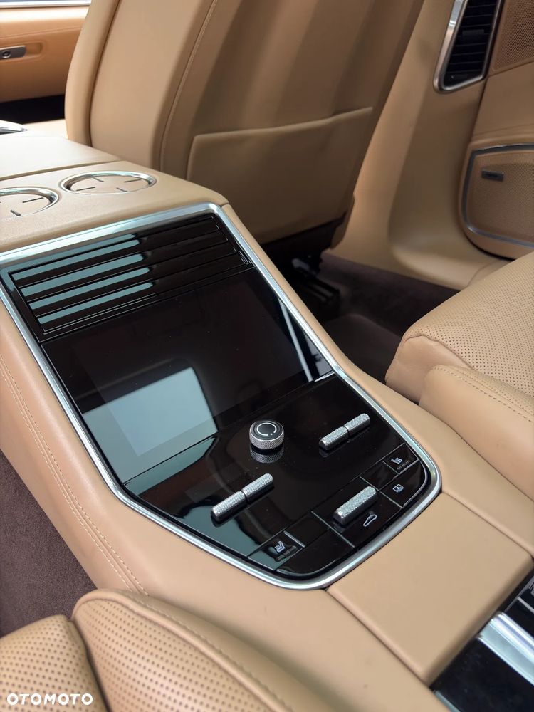 Porsche Panamera - 8