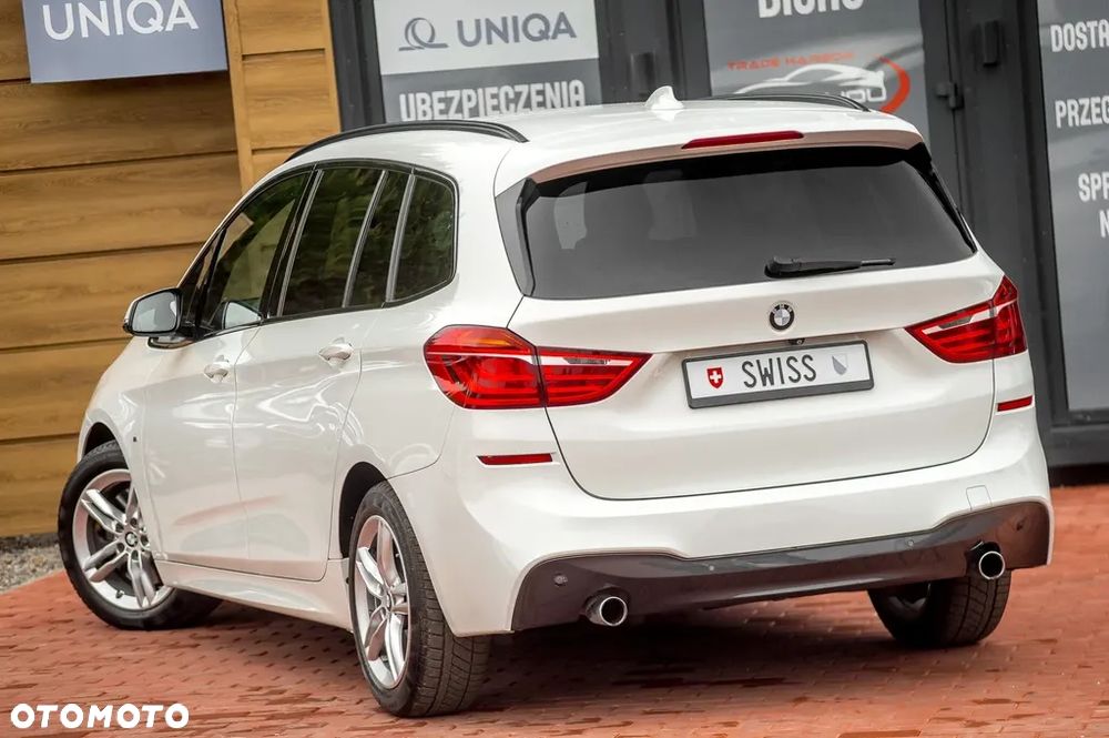 BMW Seria 2 220d Active Tourer xDrive M Sport - 9