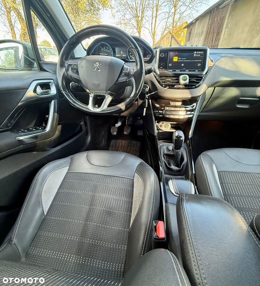 Peugeot 2008 - 8