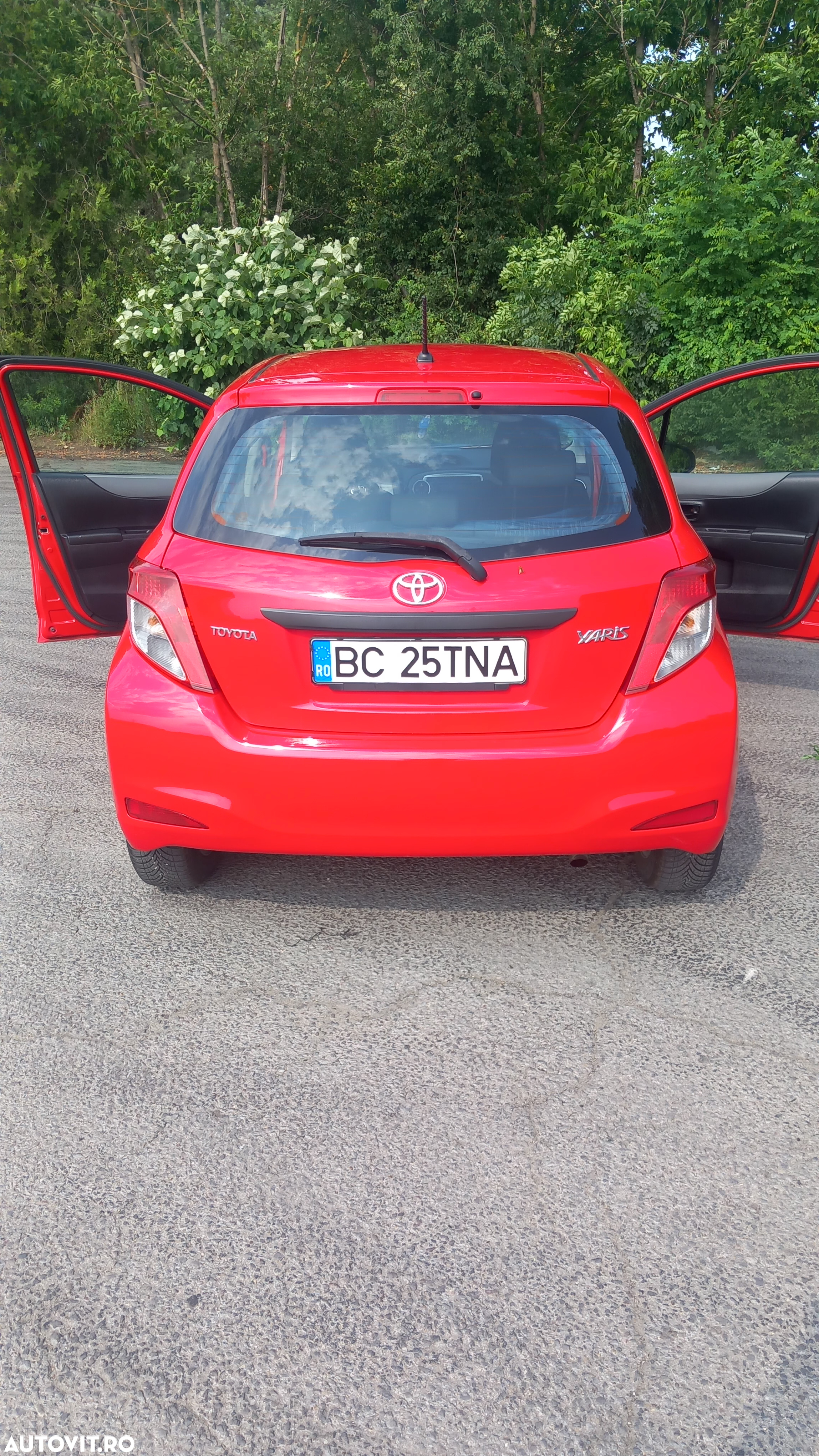 Toyota Yaris 1.3 VVT-i Terra - 2