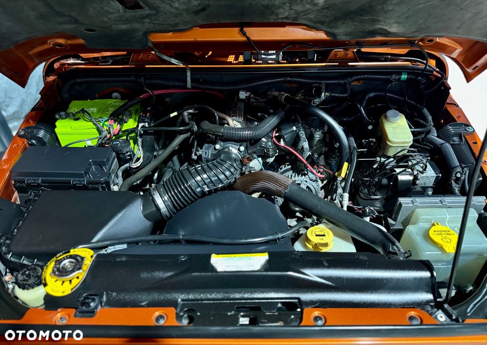 Jeep Wrangler 3.8 Sahara - 39