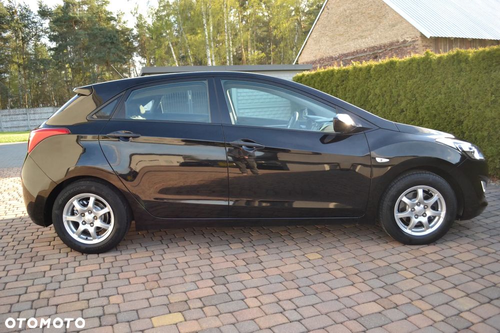 Hyundai i30 1.4 Comfort - 12