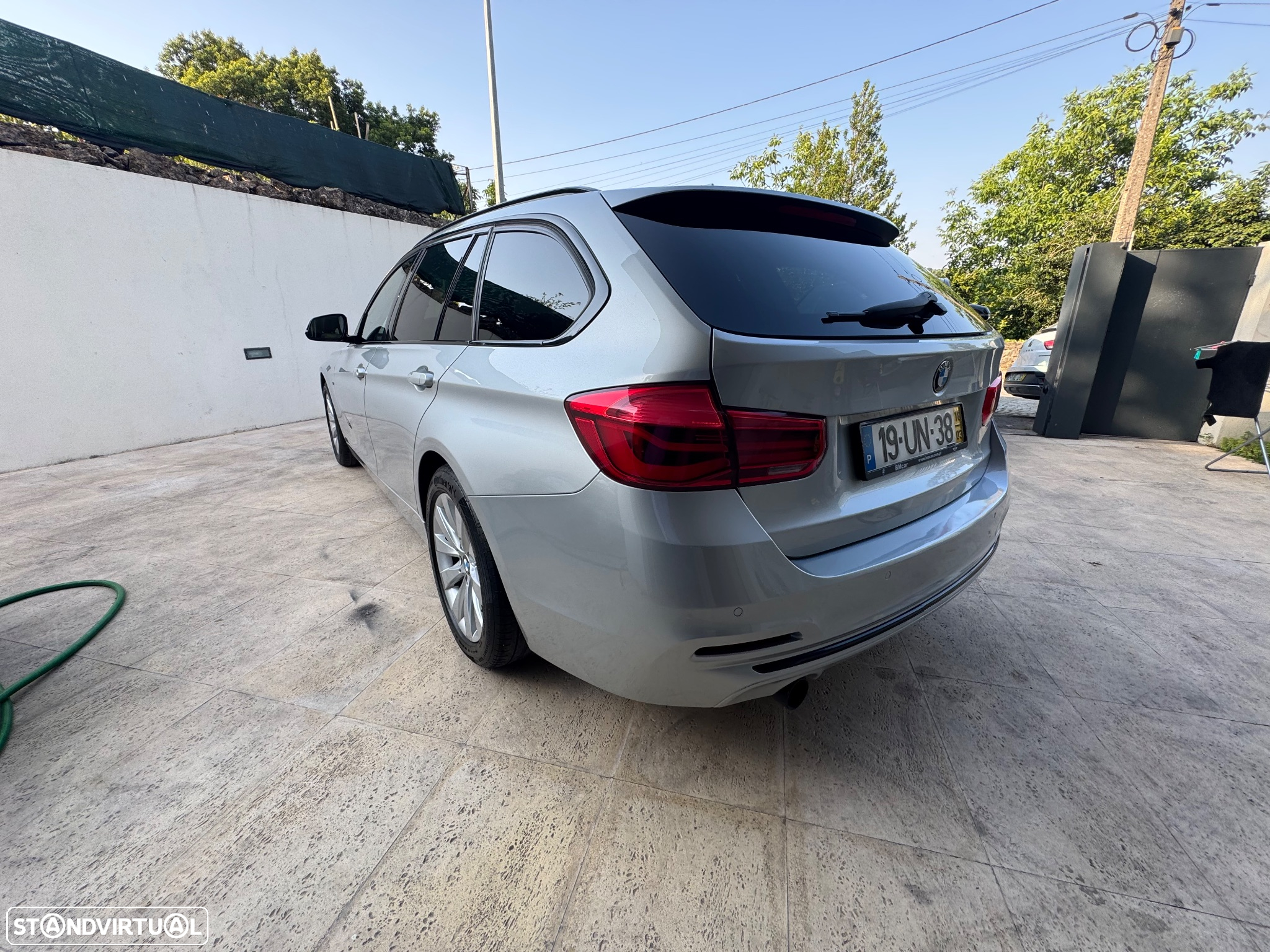 BMW 318 d Touring Auto - 3