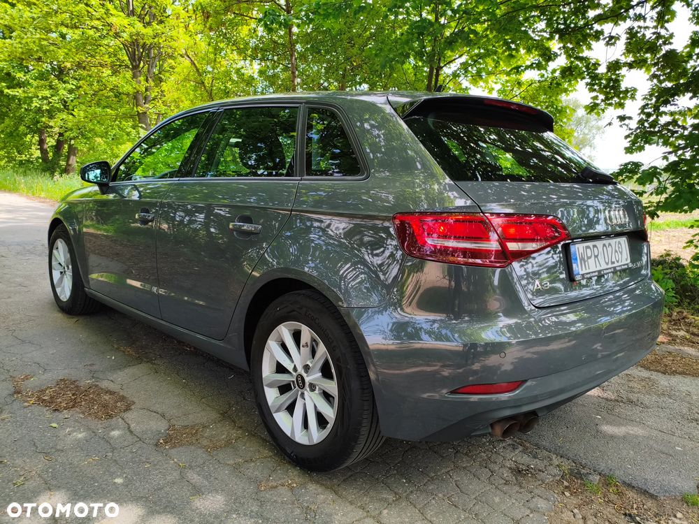 Audi A3 Sportback 35 TFSI S tronic - 25