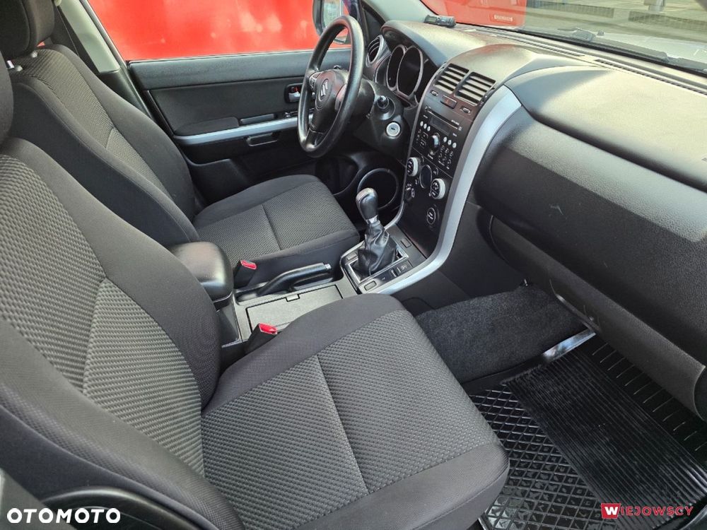 Suzuki Grand Vitara - 18