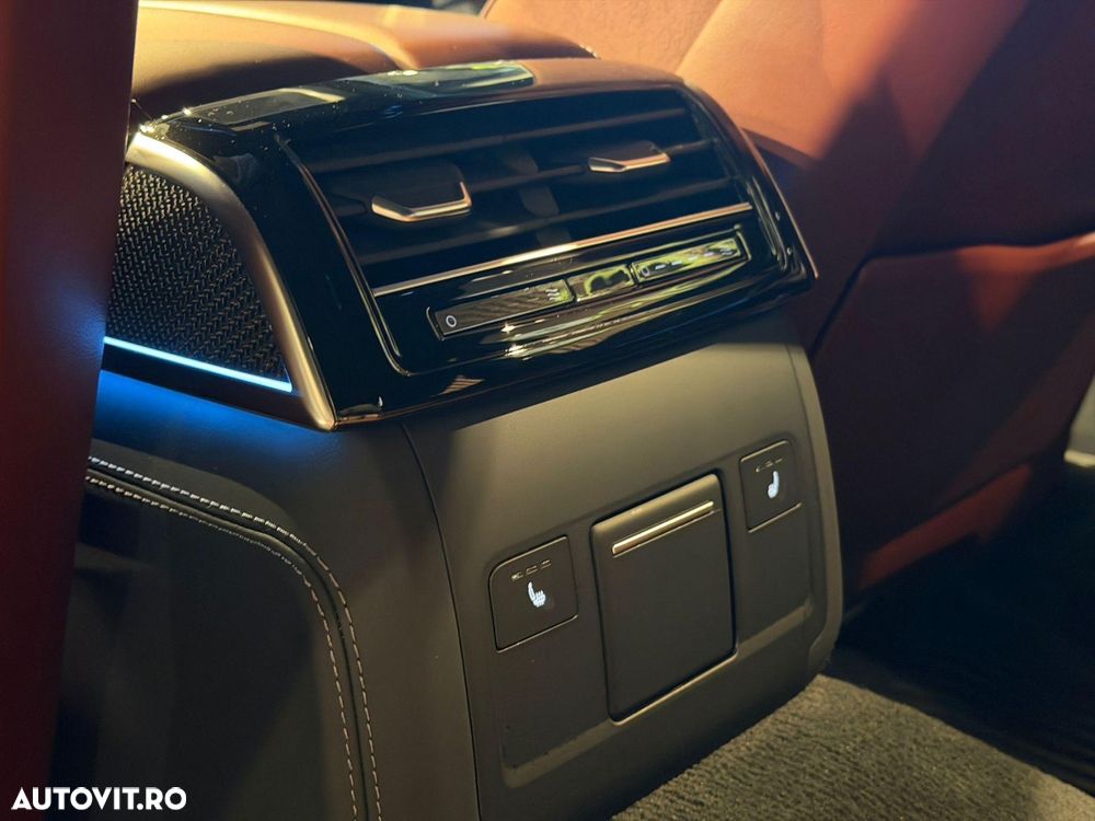 Audi A8 55 TFSI quattro Tiptronic MHEV - 35