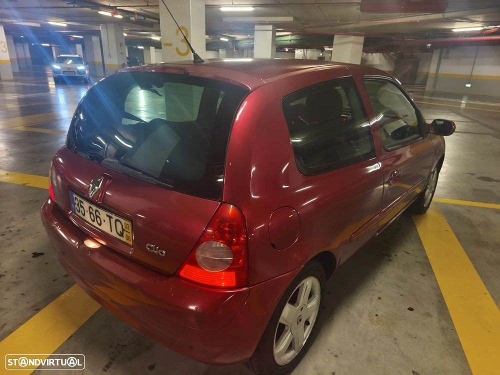 Renault Clio 1.2 16V Expression - 20