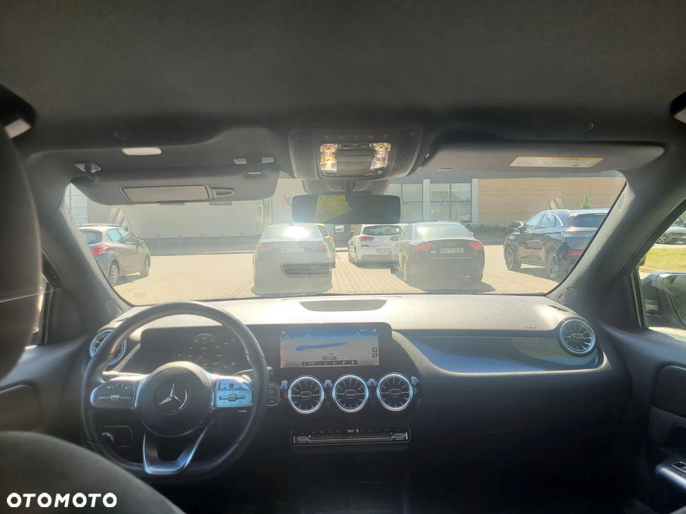 Mercedes-Benz GLA 200 d 8G-DCT AMG Line - 14