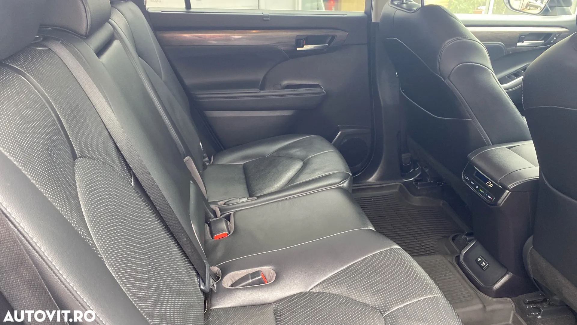 Toyota Highlander 2.5 L Hybrid Dynamic Force 248CP Exclusive Pearly - 7