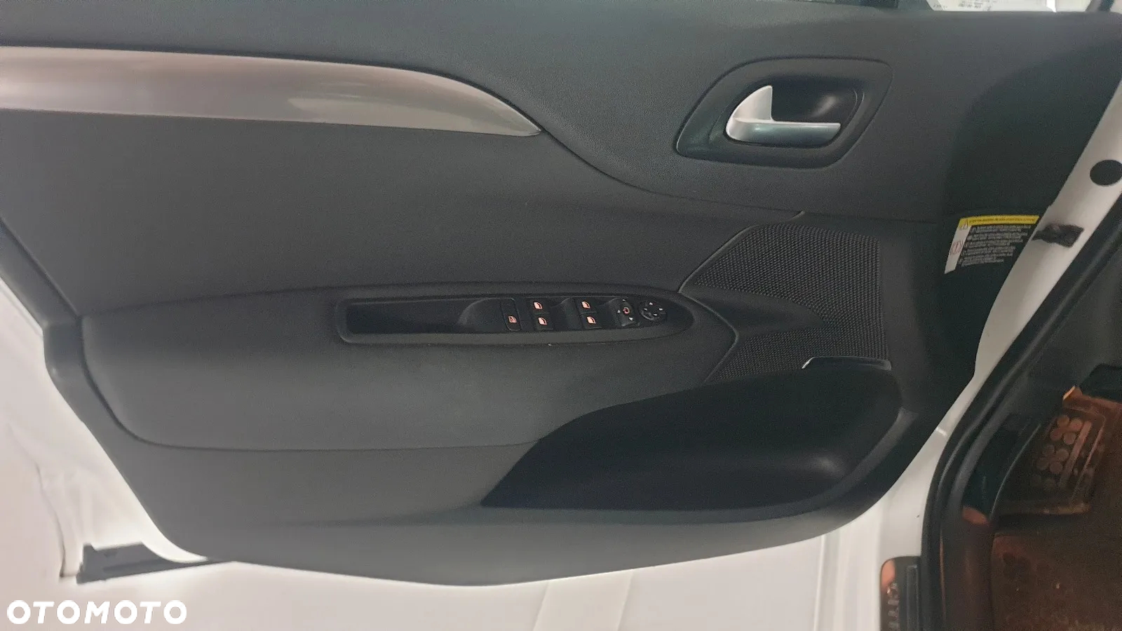 Citroën C4 1.2 PureTech Shine S&S EAT6 - 25