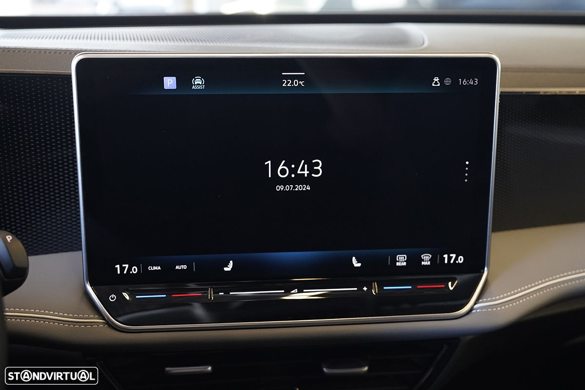 VW Passat Variant 2.0 TDi Business DSG - 9