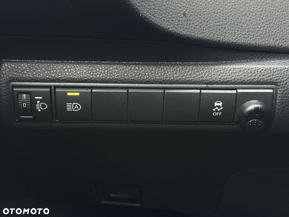 Toyota Corolla 1.8 Hybrid Trek - 19