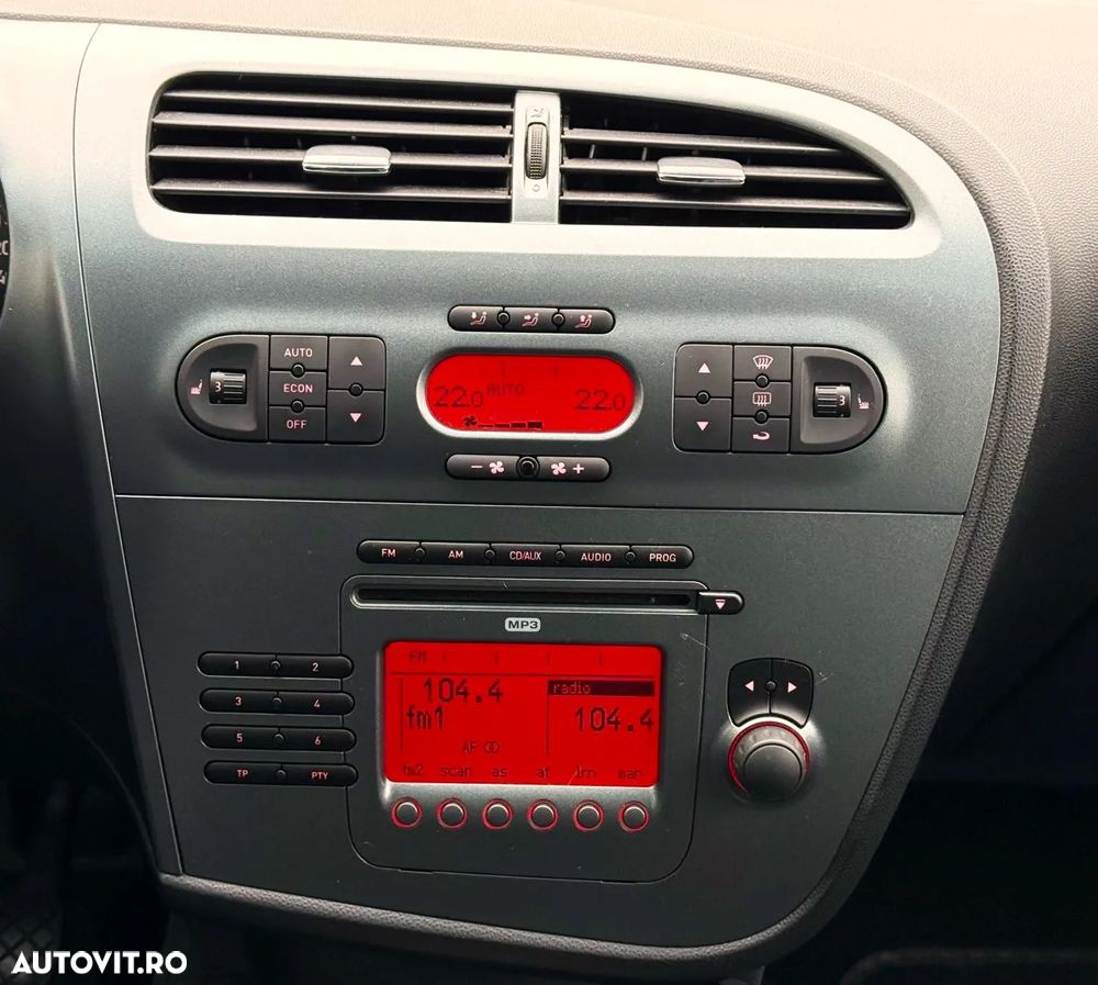 Seat Leon 2.0 TDI DPF Style - 8