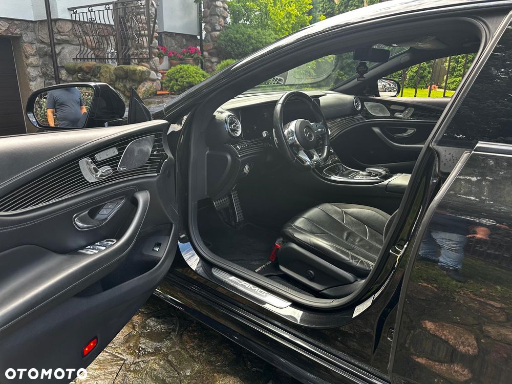 Mercedes-Benz CLS - 12