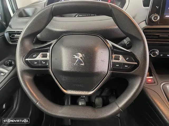 Peugeot 1.5 BlueHDi Premium Standard - 10