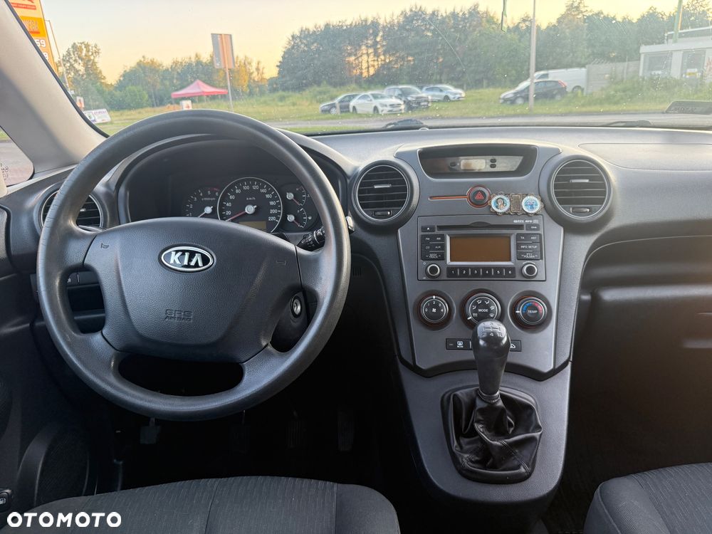Kia Carens 2.0 CRDi Freedom - 26