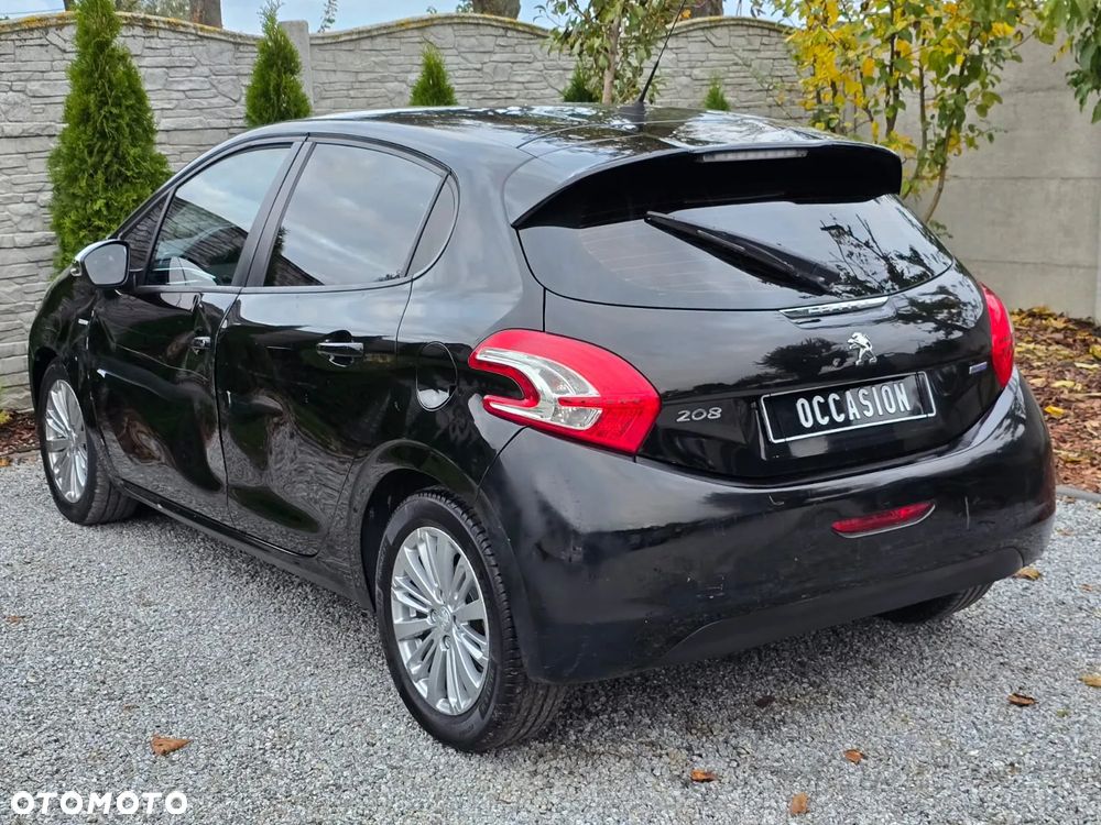 Peugeot 208 - 3