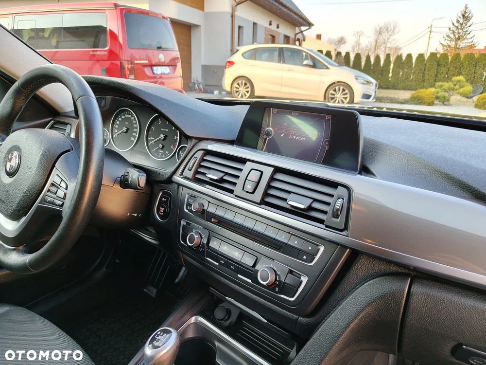 BMW Seria 3 318d Modern Line - 7