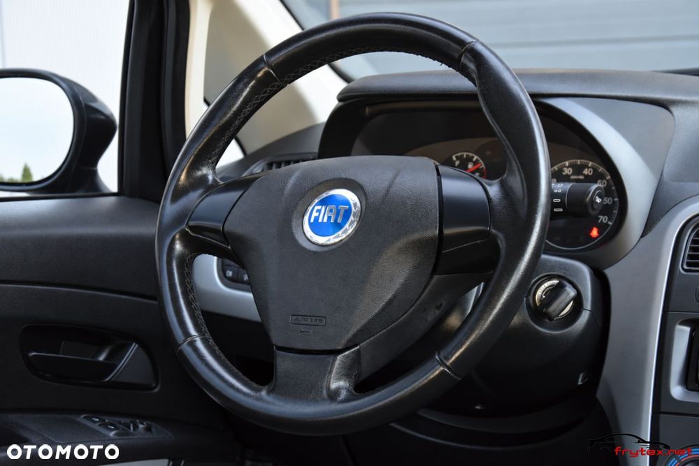 Fiat Grande Punto - 25