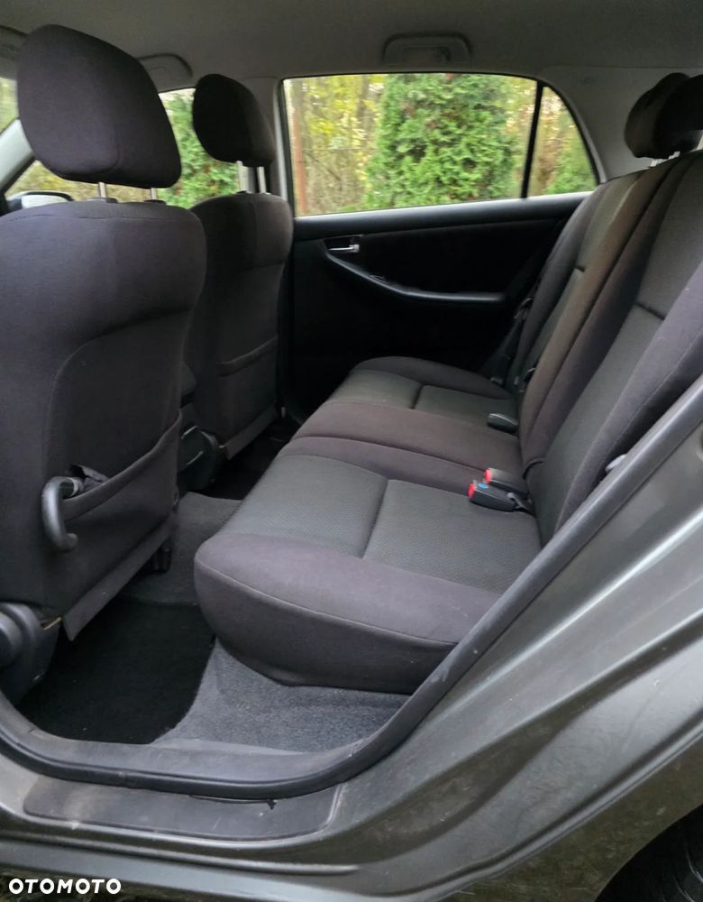 Toyota Corolla 1.4 Sol - 17