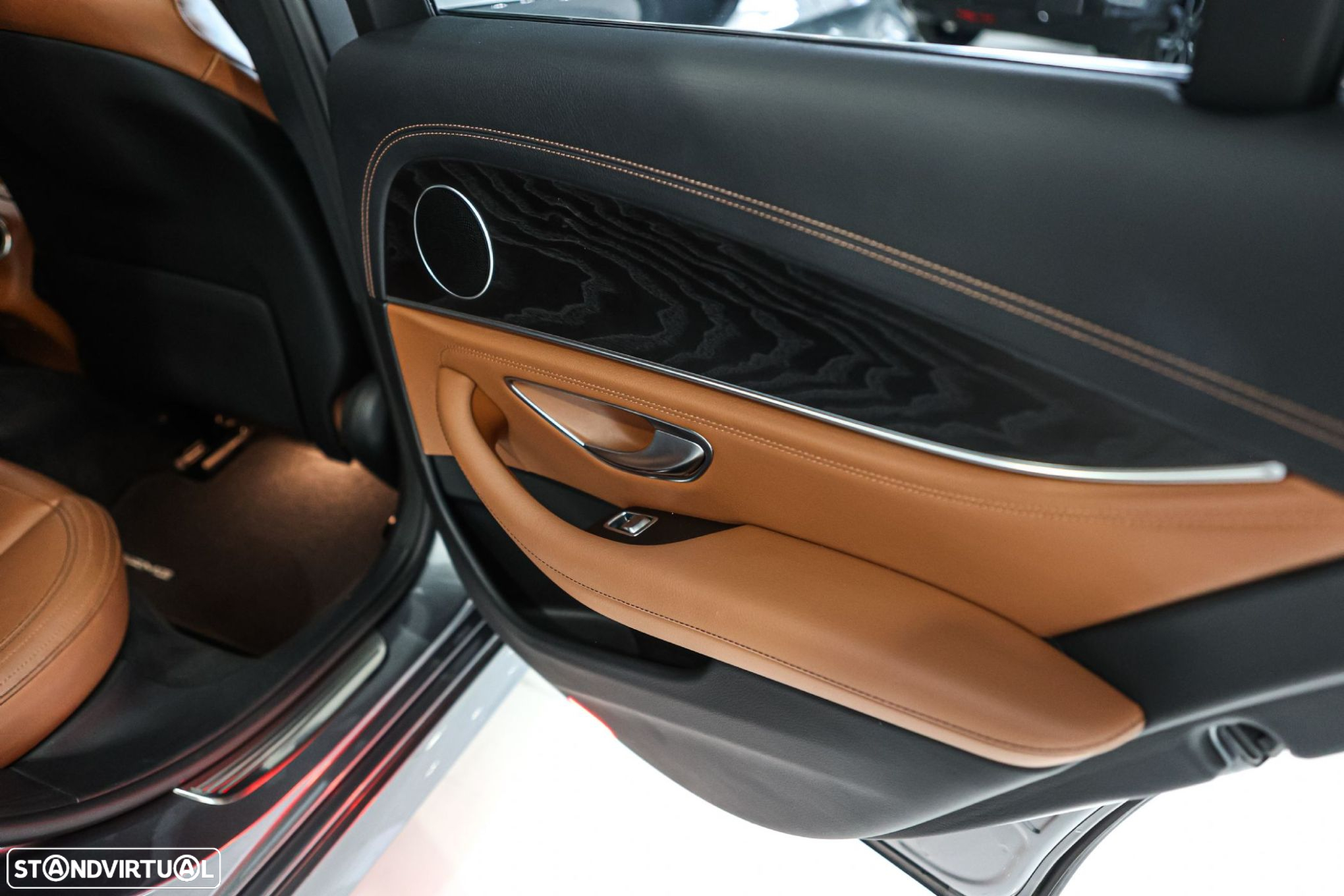 Mercedes-Benz E 300 de AMG Line - 10