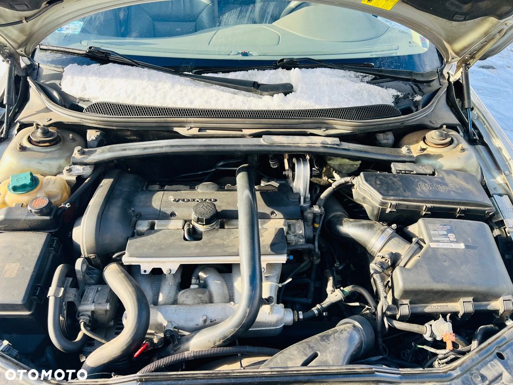 Volvo XC 70 AWD Momentum - 31