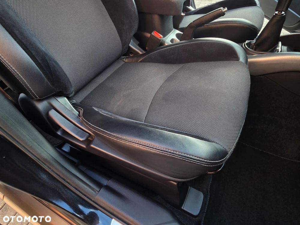 Mitsubishi Outlander 2.0 2WD Invite - 38