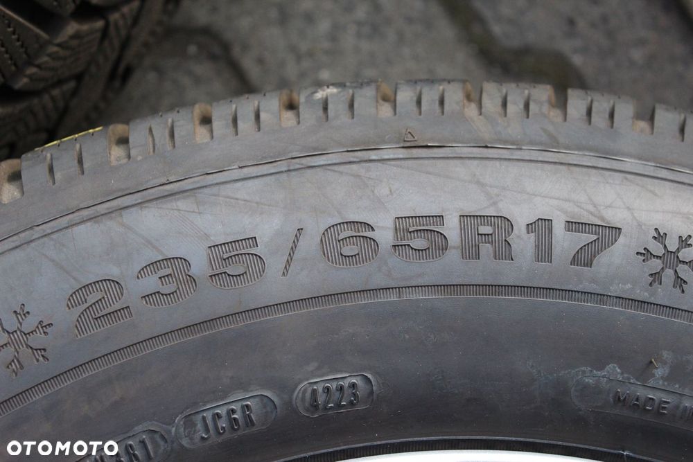 4x 235/65R17 DUNLOP WINTER SPORT 5 SUV 108V XL 23r 8mm - 6