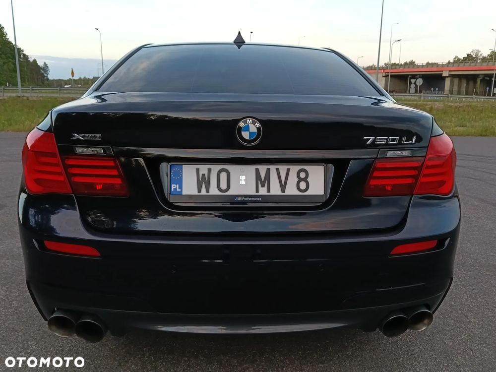BMW Seria 7 - 21