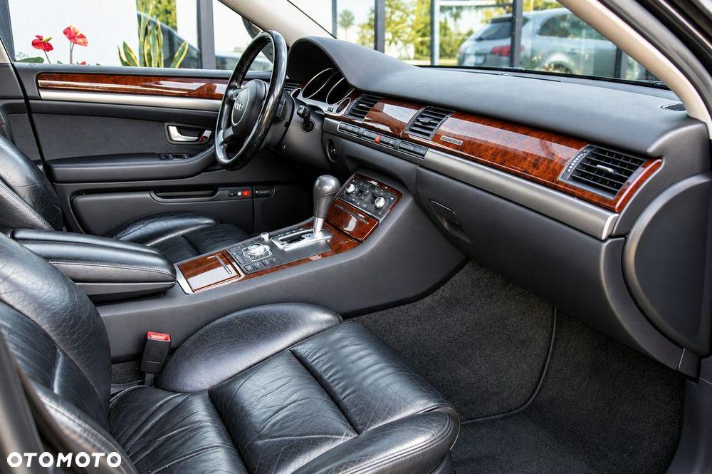 Audi A8 - 10