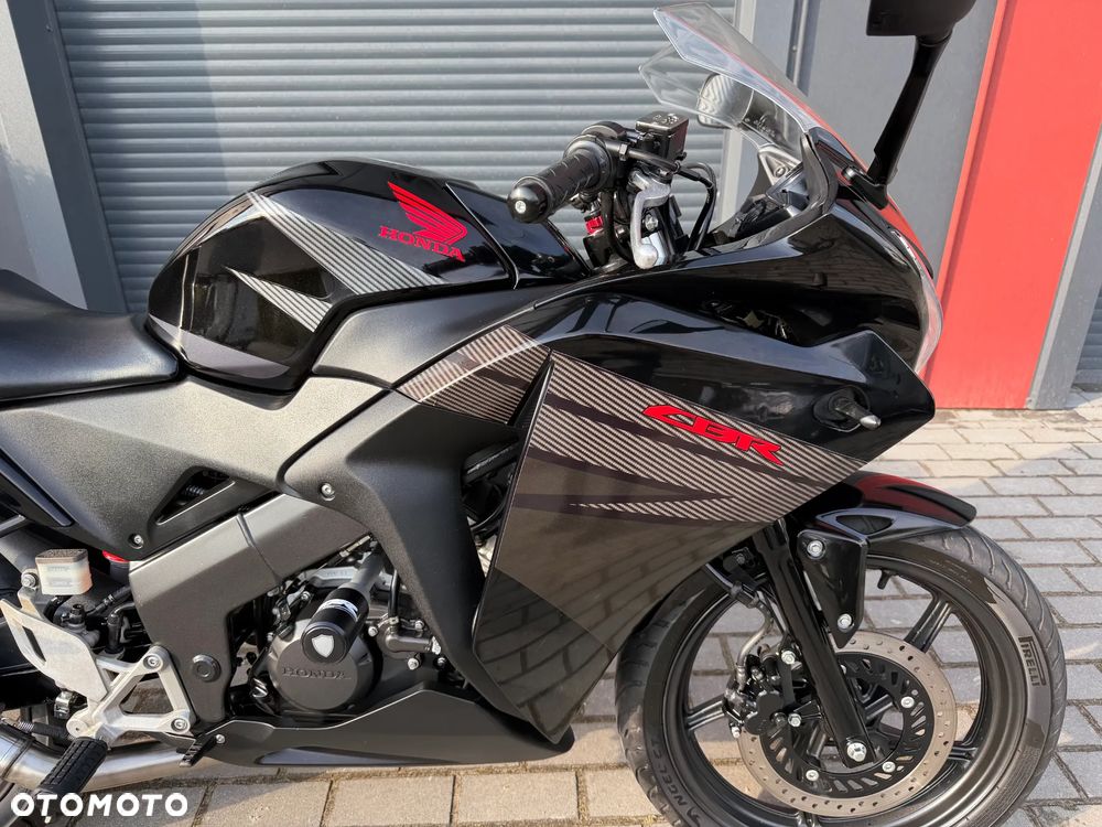 Honda CBR - 13