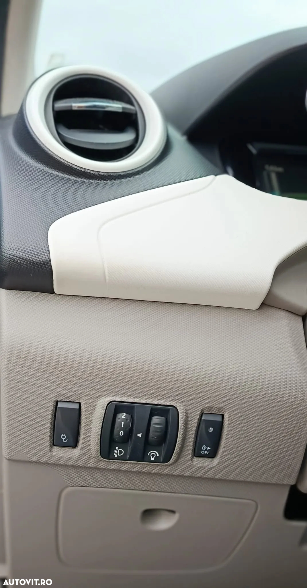 Renault ZOE - 12